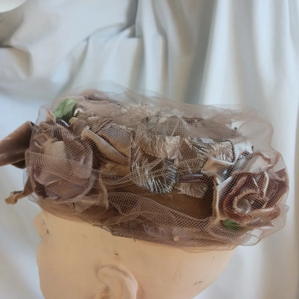 Vintage Hat Taupe Roses Velvet Bow Tulle Metal Band Small